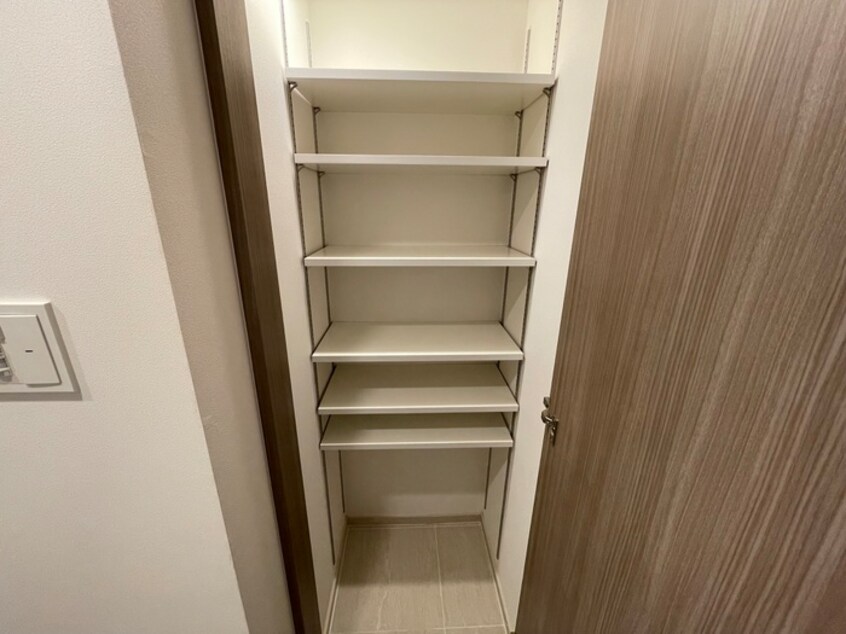 靴箱 ルネフラッツ名駅南