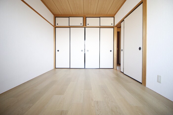 居室 グローリアス松山