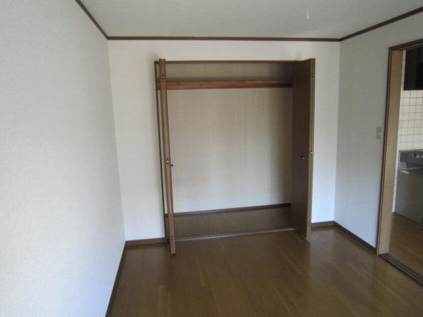 収納 グローリアス松山