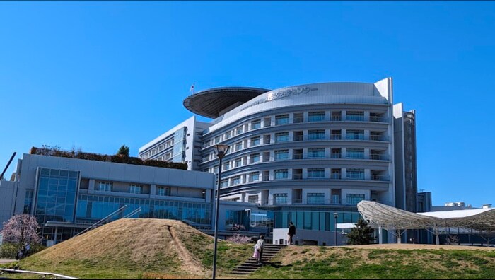 西部医療センター(病院)まで350m グローリアス松山