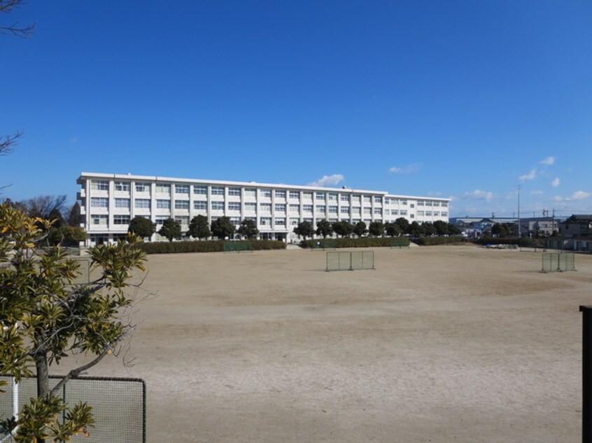 前林中学校(中学校/中等教育学校)まで3300m ヴェントＫＡＭＩＹＡ