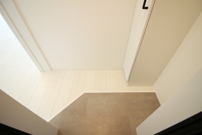 玄関 Warren juichiyaⅢ