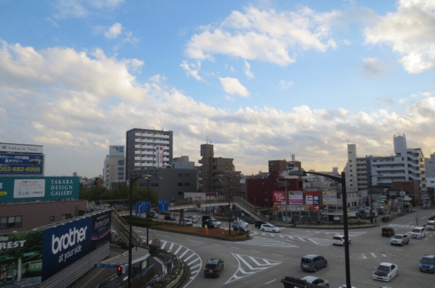 室内からの展望 熱田泰文堂ビル