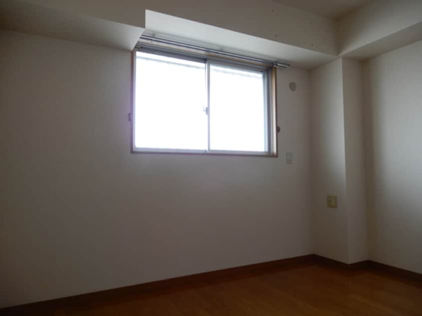 居室 コーポ椿５