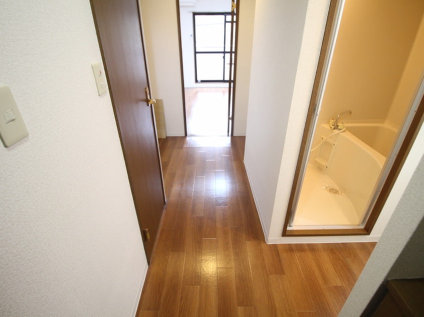 廊下 アビタシオン八事