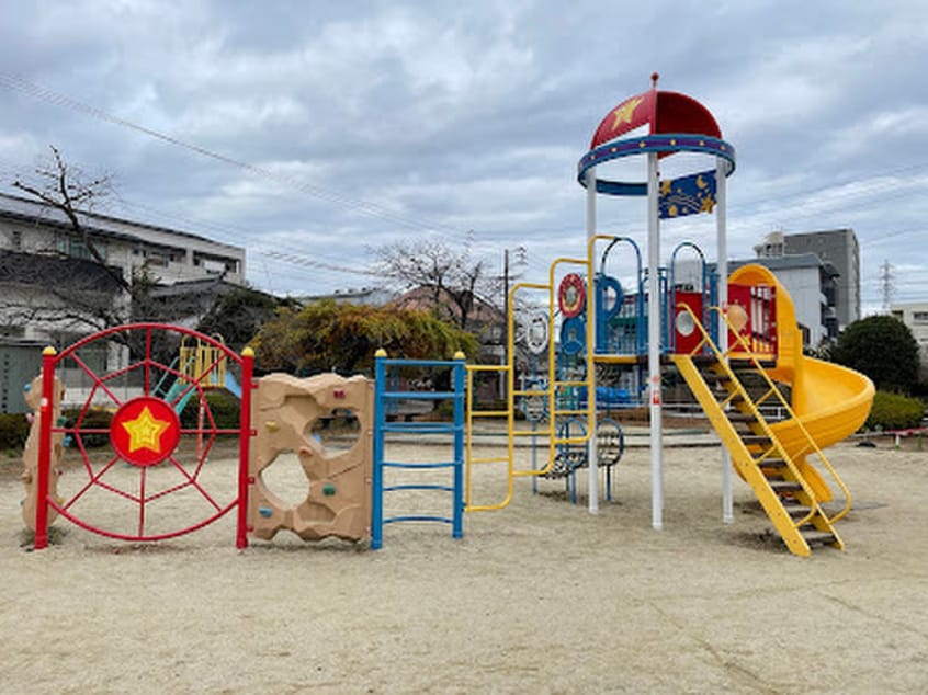 新清洲公園(公園)まで350m アピエス5