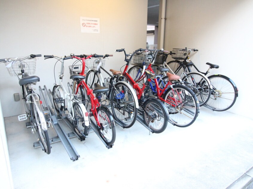 駐輪場 グランデ中村区役所