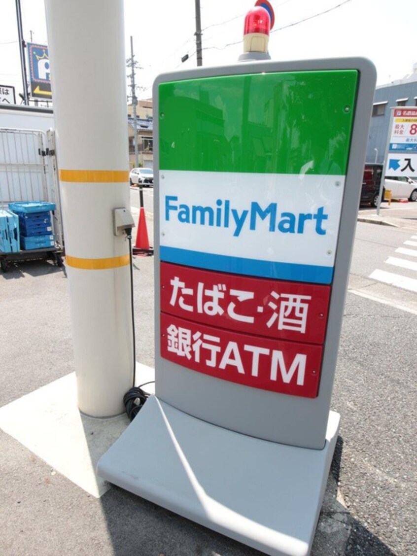ファミリーマート(コンビニ)まで63m ﾌﾟﾚｻﾝｽ鶴舞駅前ﾌﾞﾘﾘｱﾝﾄ（709）
