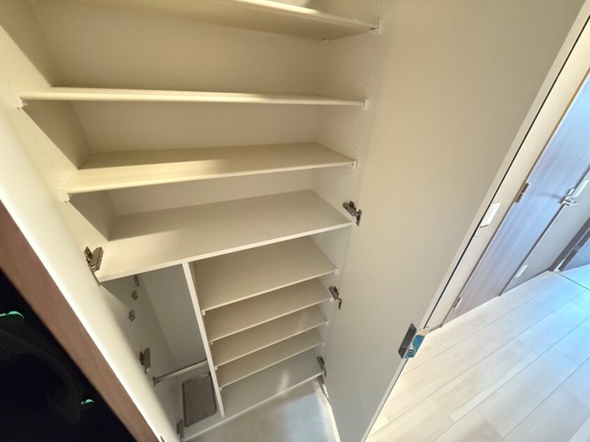 靴箱 メイクスＷアート今池Ⅲ