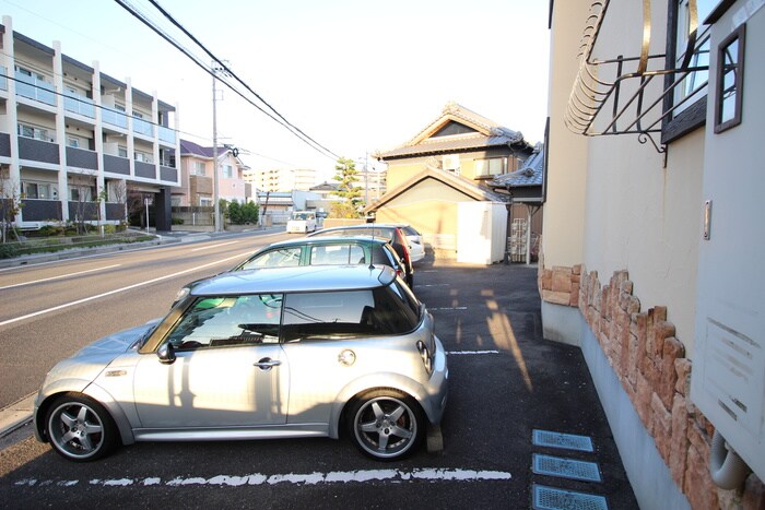 駐車場 サンドリオン