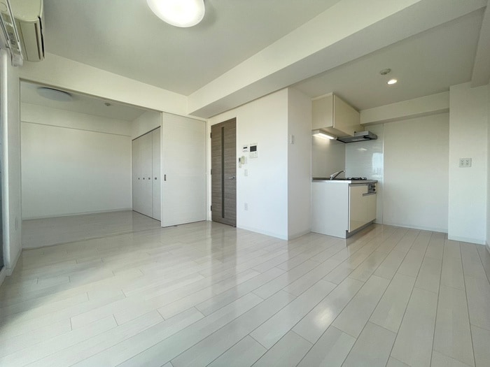 居室 ＹＯＳＨＩＮＯ　ＳＱＵＡＲＥ