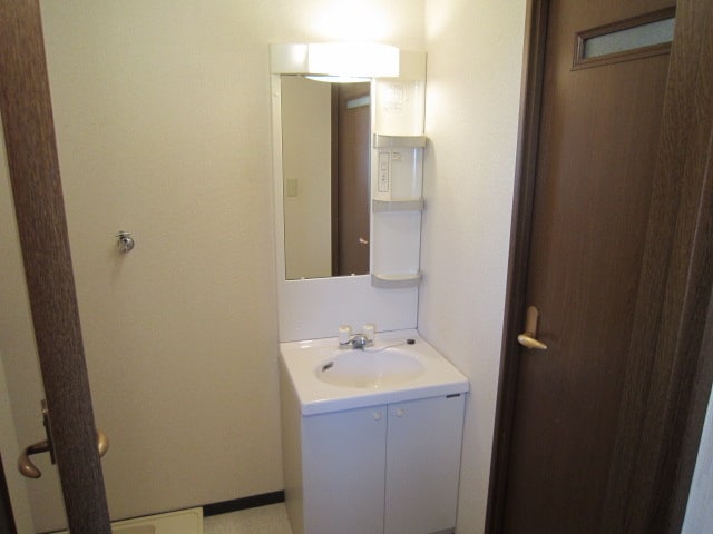 洗面 Ｔｓ Ｍａｒｃｈｅｒ