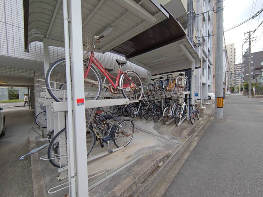 駐輪場 プロビデンス葵タワ－