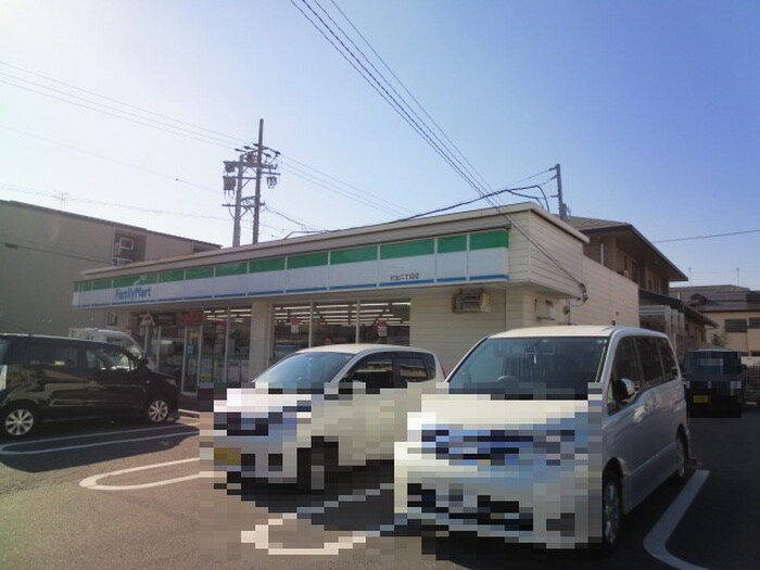 ファミリーマート打出二丁目店(コンビニ)まで468m Premier Residence Ⅱ