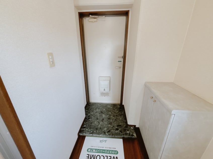 玄関 シャト－mａrｕwａ