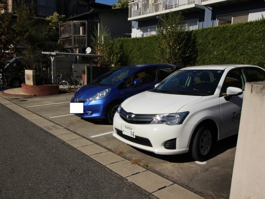 駐車場 トゥインクル青山　A棟