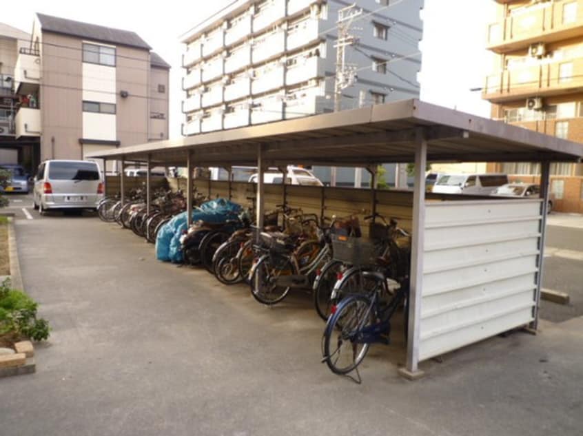 駐輪場 レジデンス光和３