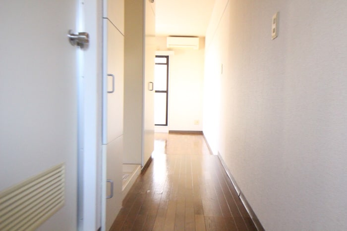 廊下 イーストヒルズ