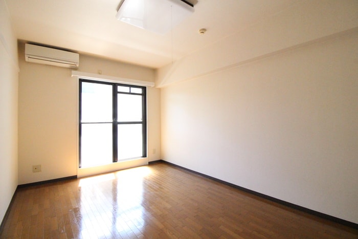 居室 イーストヒルズ