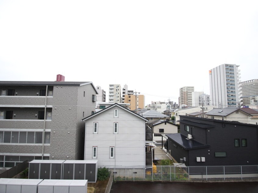 室内からの展望 パインヒルズ桜山