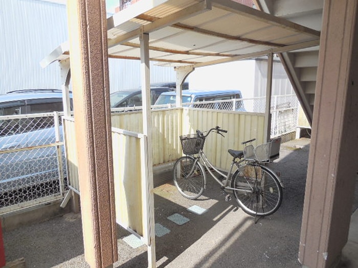 駐輪場 アーバンハイムサハシ