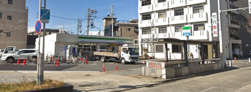 ファミリーマート(コンビニ)まで139m ルラシオン吹上