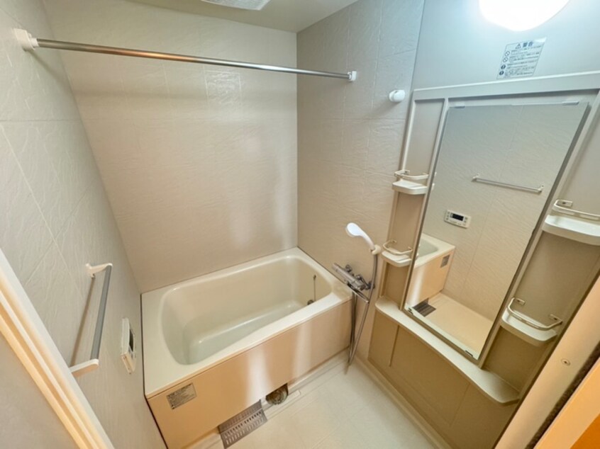 バス／シャワールーム等 ガ－デン鏡池