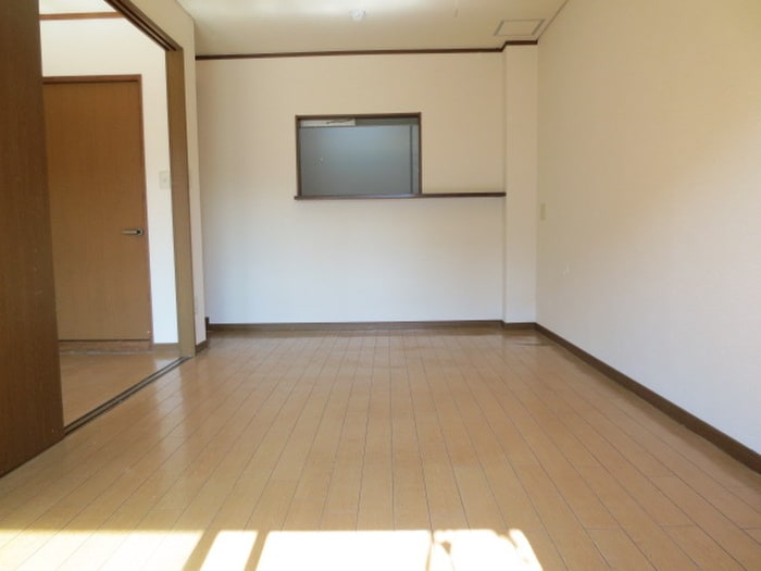 内観写真 エスポアロイヤル