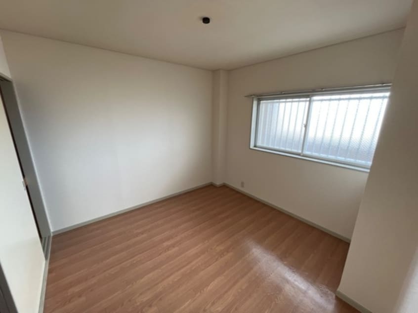 居室 エスポアロイヤル