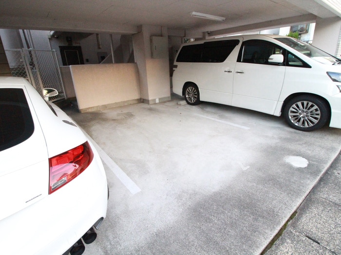 駐車場 アイリス中平