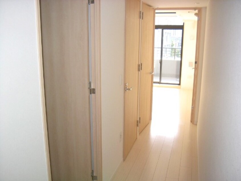 廊下 グラン・アベニュ－栄