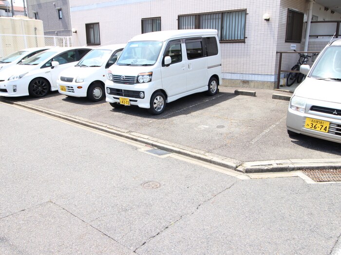 駐車場 ファミール寿