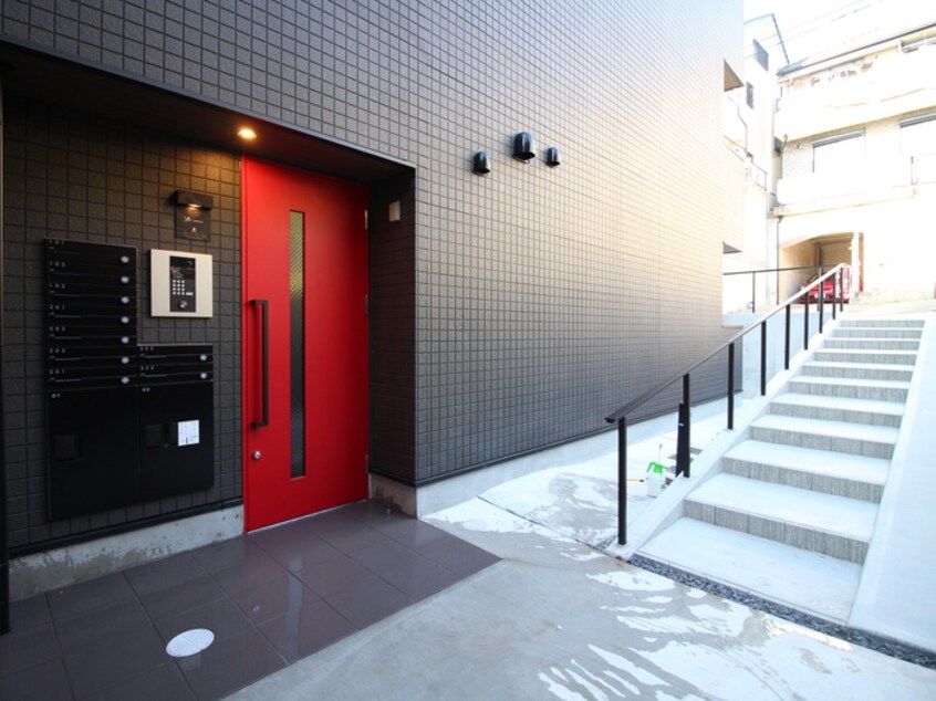 エントランス部分 ヴィラ前之輪