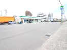 ファミリーマート一宮今伊勢駅前店(コンビニ)まで608m サクセス21