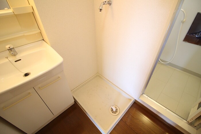 洗濯機置場 グランシャリオ