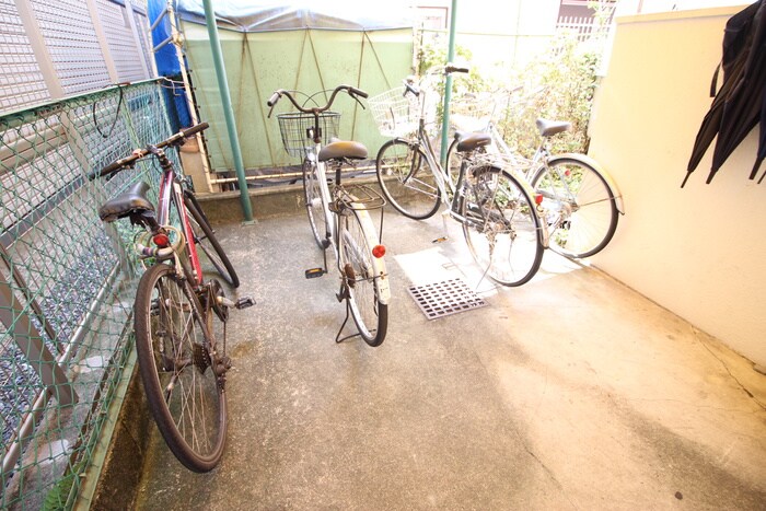 駐輪場 ALEGRIA PLACE徳川町