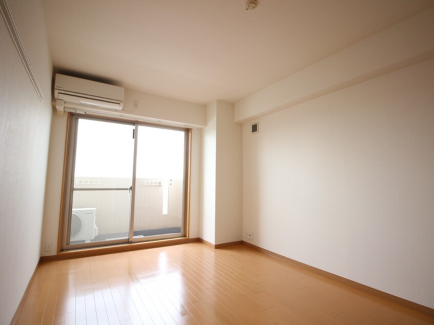 居室 ﾆｭ-ｼﾃｨｱﾊﾟ-ﾄﾒﾝﾂ円上町