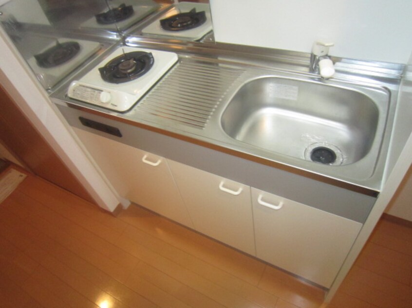 キッチン ﾆｭ-ｼﾃｨｱﾊﾟ-ﾄﾒﾝﾂ円上町