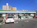 ファミリーマート中川八田店(コンビニ)まで192m パ－クハイツ八田