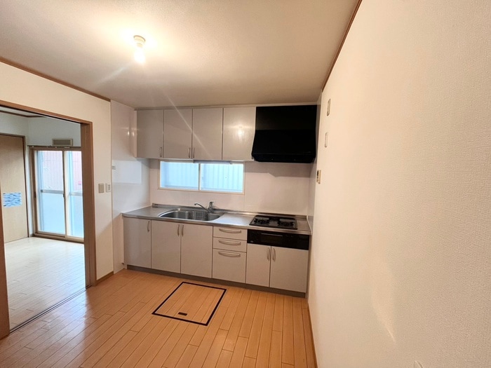 キッチン 泉3丁目戸建