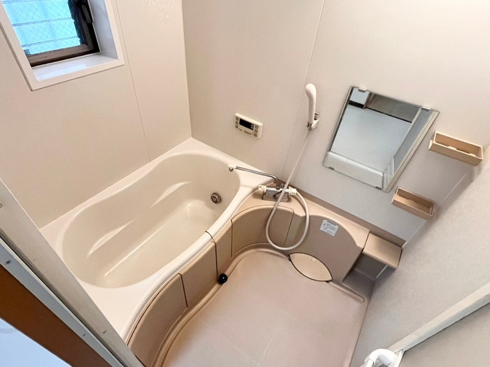 バス／シャワールーム等 泉3丁目戸建