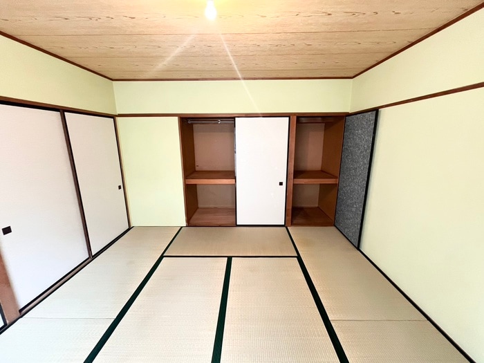 収納 泉3丁目戸建