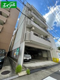コンフォ－ト山花