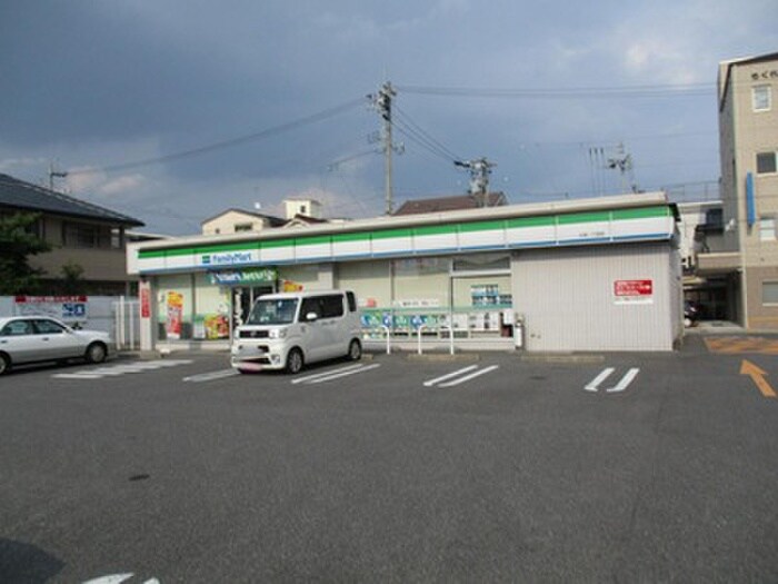 ファミリーマート大幸1丁目店(コンビニ)まで75m ドルフ大幸