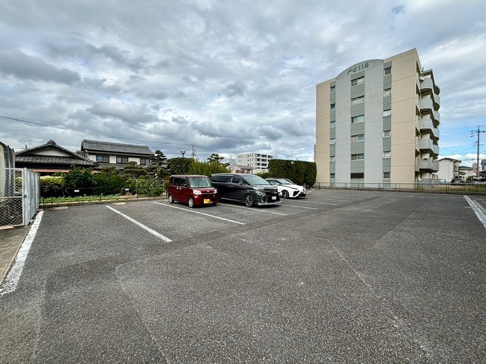 駐車場 ワイズコート