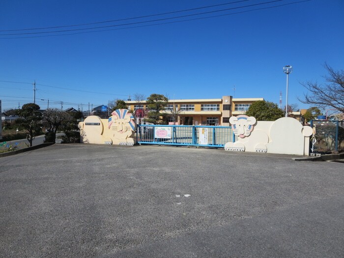 高美こども園(幼稚園/保育園)まで1200m パラシオン　ピア