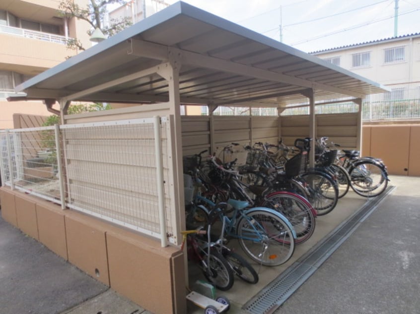 駐輪場 パークハイツ左京山