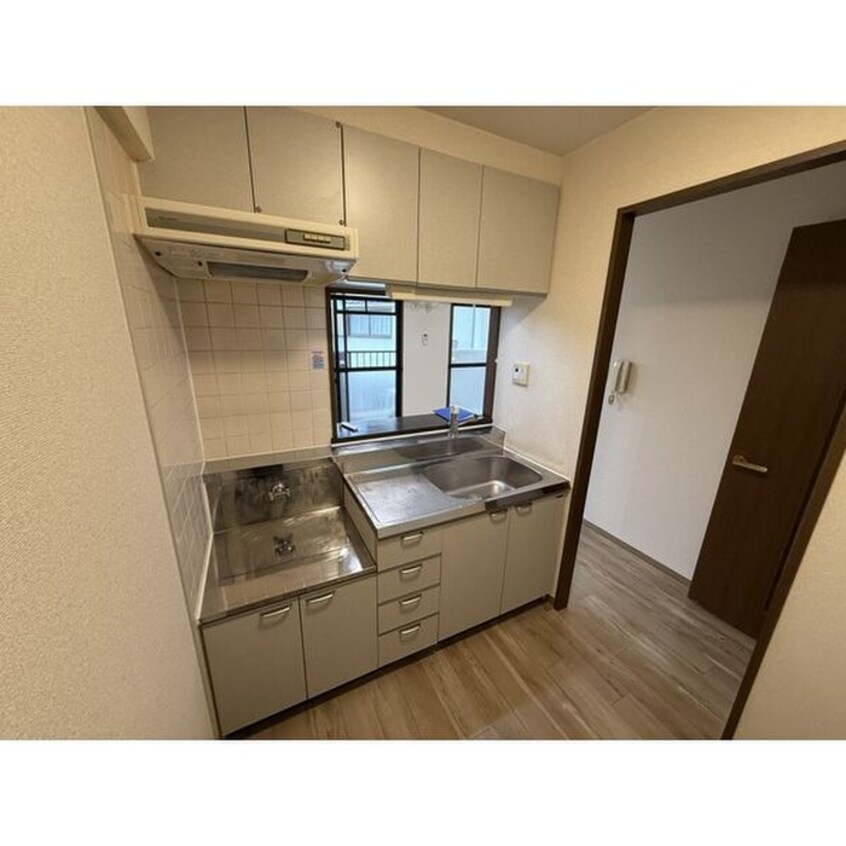 キッチン メルベーユ鎌須賀