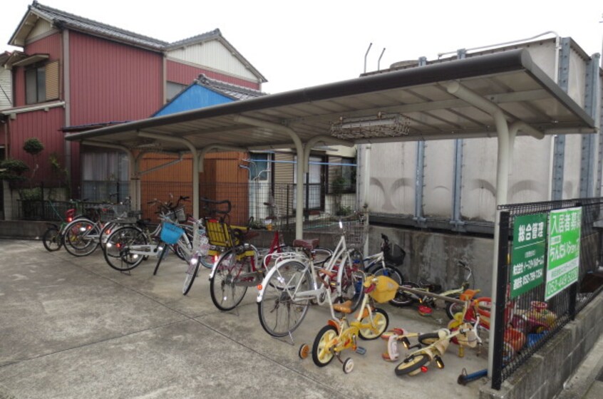 駐輪場 メルベーユ鎌須賀