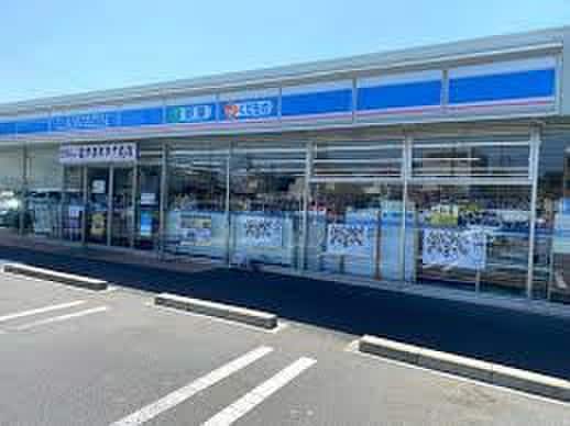 ローソン刈谷築地店(コンビニ)まで267m Ｑｕａｔｒｅ Ｓａｉｓｏｎｓ